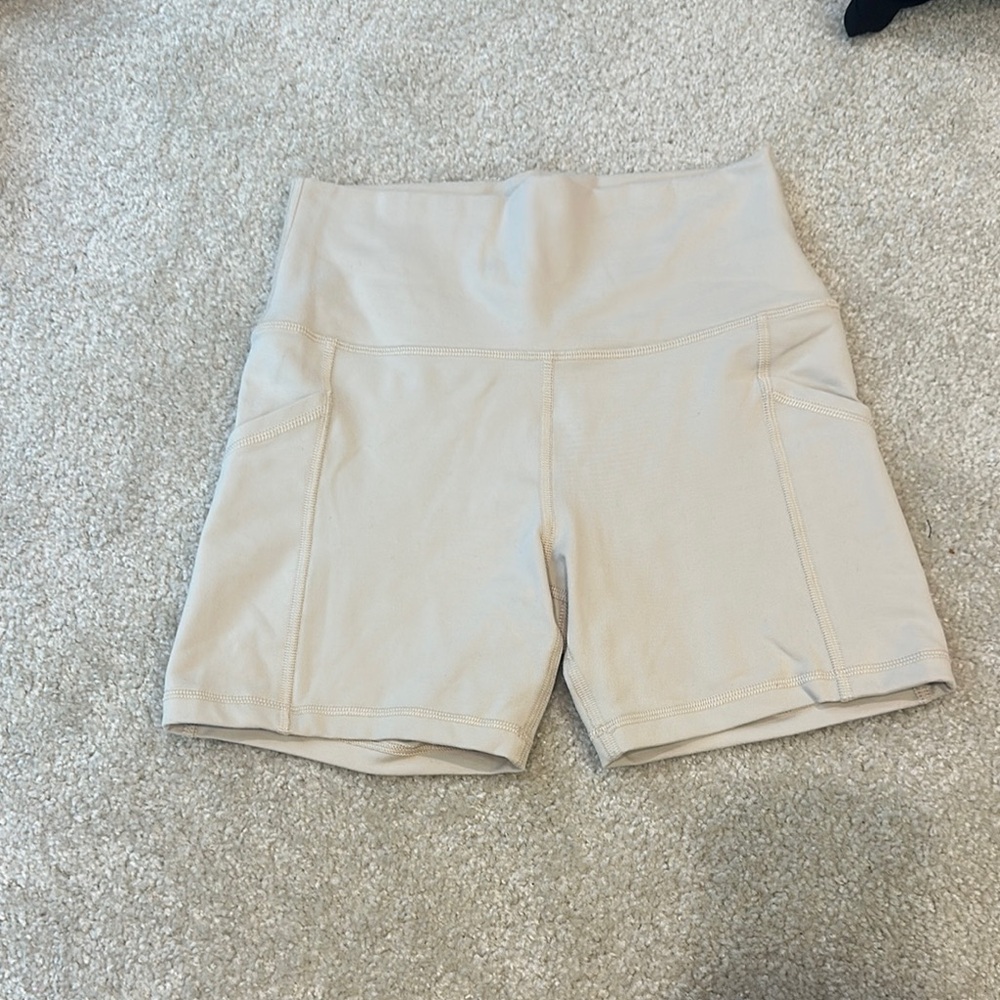 Offline by Aerie Women's Ivory High-Waisted Bike Shorts